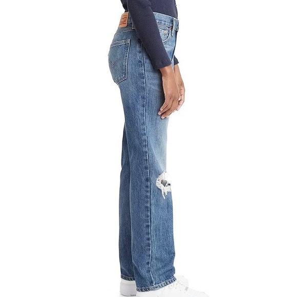 Levi’s Jeans Women’s Size 27 Low Pro Straight Distressed Medium Wash Blue Pants - Picture 2 of 13